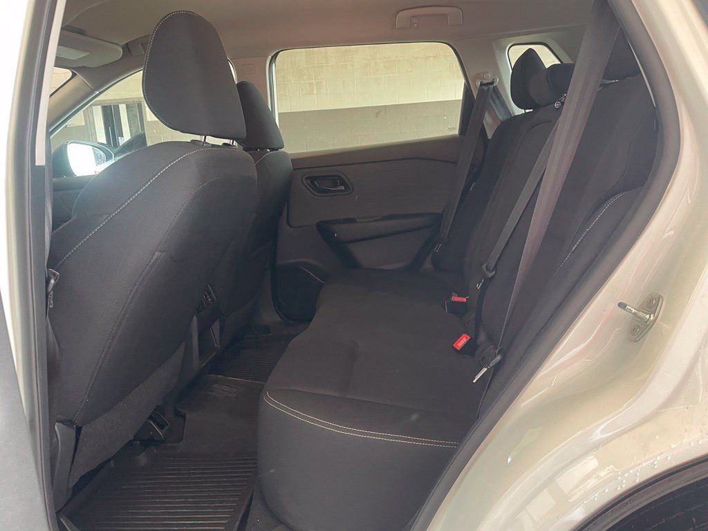 Certified 2023 Nissan Rogue S FWD image 16