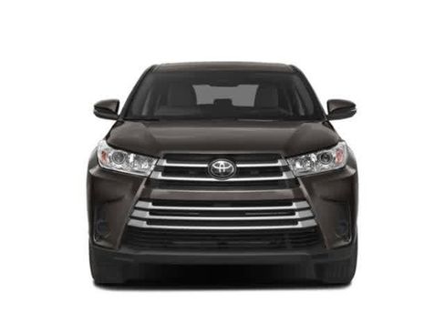 Used 2019 Toyota Highlander LE image 4
