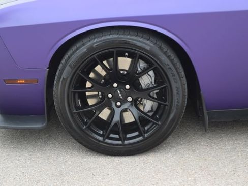 Used 2019 Dodge Challenger SRT Hellcat RWD image 24