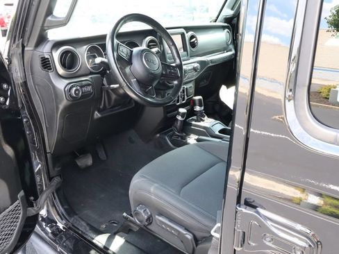 Used 2022 Jeep Wrangler Unlimited Sport AWD/4WD image 11