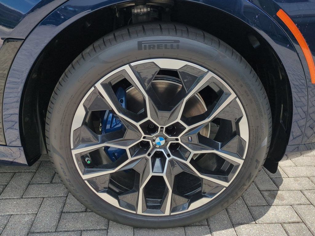 New 2027 BMW X7 xDrive40i AWD/4WD image 11