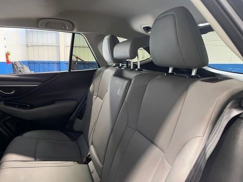 Used 2023 Subaru Outback Limited AWD/4WD image 18
