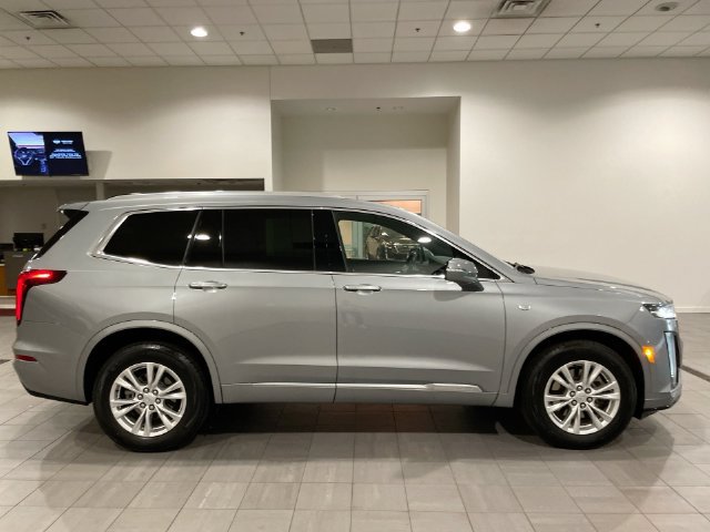 Certified 2024 Cadillac XT6 Luxury AWD/4WD image 6