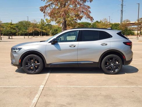 Used 2023 Buick Envision Preferred FWD image 4