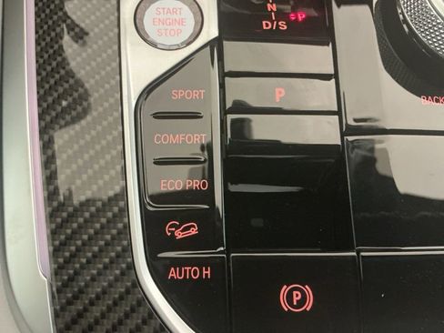 New 2026 BMW X5 M60i image 13