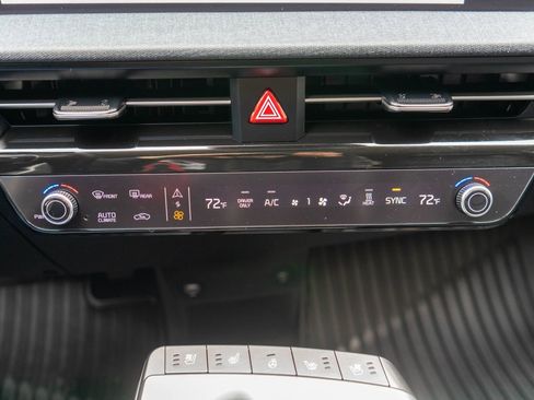 Certified 2024 Kia EV6 Wind w/ Wind Technology Package image 24