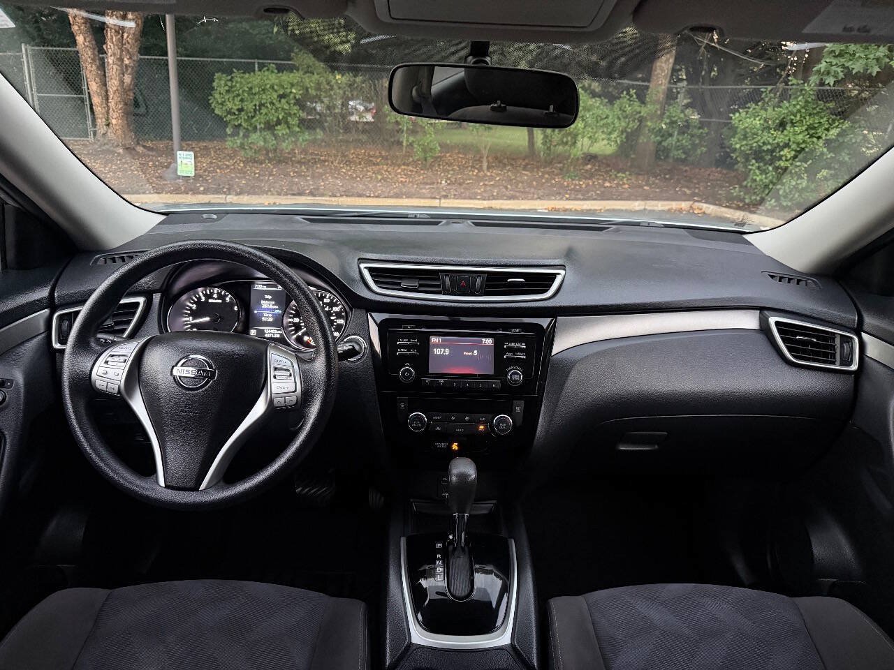 Used 2015 Nissan Rogue SV AWD/4WD image 20