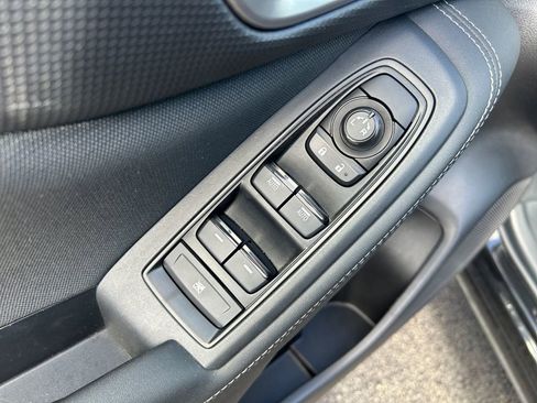 Used 2022 Subaru Forester Premium AWD/4WD image 23