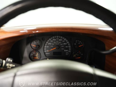 Used 2006 Chevrolet Express 1500 w/ Preferred Equipment Group image 39