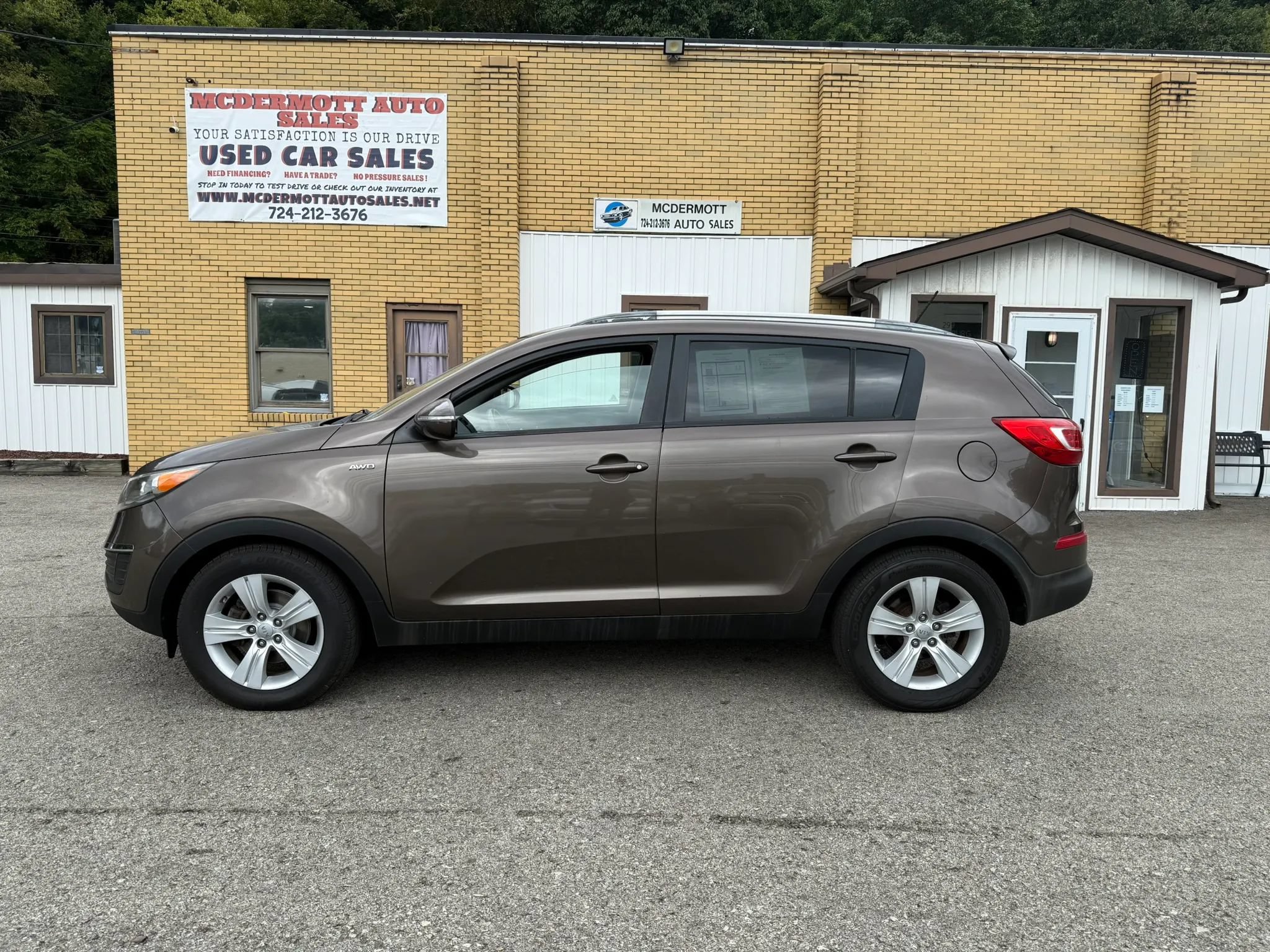 Used 2012 Kia Sportage LX w/ Convenience Pkg AWD/4WD image 2