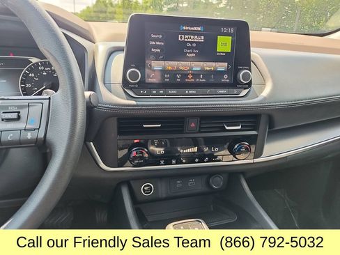 Used 2023 Nissan Rogue SV AWD/4WD image 19