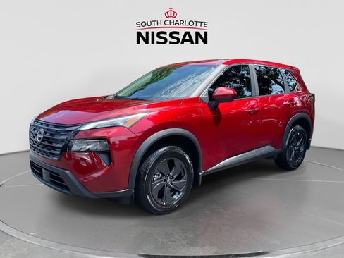 Used 2026 Nissan Rogue SV FWD image 3