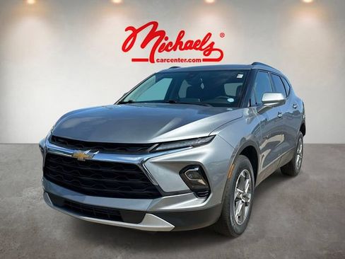 Used 2023 Chevrolet Blazer LT w/ Convenience Package FWD image 6