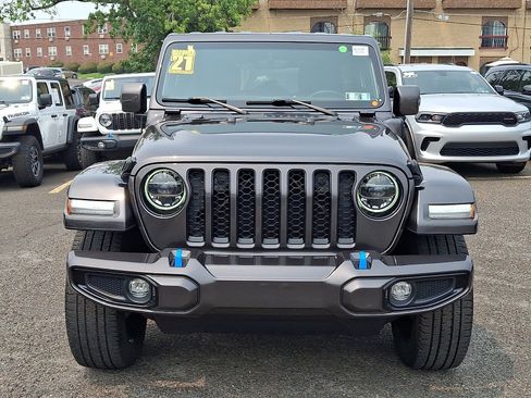 Used 2021 Jeep Wrangler Unlimited Sahara AWD/4WD image 2