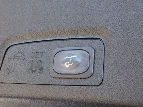 Used 2018 Lincoln MKC Reserve w/ Lincoln MKC Climate Package image 9