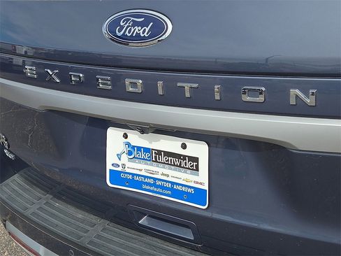 Certified 2023 Ford Expedition XLT image 16