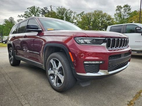 Used 2024 Jeep Grand Cherokee L Limited image 1