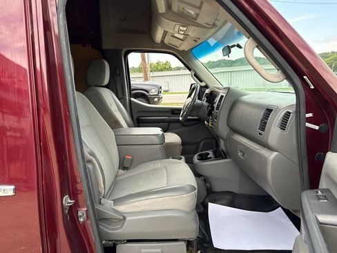 Used 2012 Nissan NV 2500 SV w/ Side Curtain Airbag Pkg RWD image 34