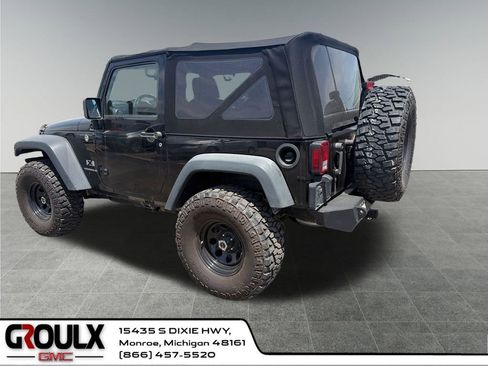 Used 2008 Jeep Wrangler X AWD/4WD image 4
