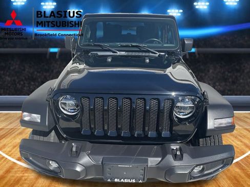 Used 2022 Jeep Wrangler Willys image 46