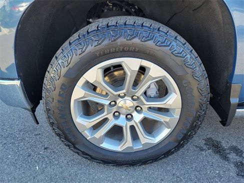 Used 2024 Chevrolet Silverado 1500 LTZ w/ LTZ Premium Package image 31