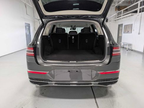 Used 2025 Genesis GV80 2.5T Standard AWD/4WD image 40