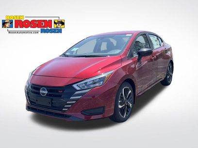 New 2025 Nissan Versa SR w/ Trunk Package