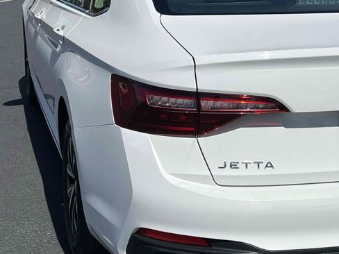 Used 2022 Volkswagen Jetta S FWD image 48