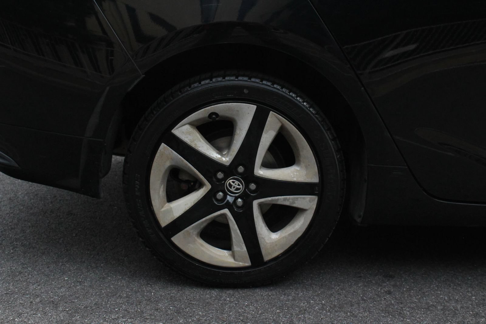 Used 2016 Toyota Prius Four Touring FWD image 5
