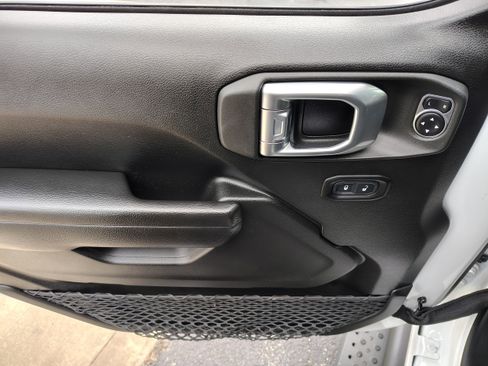 Certified 2023 Jeep Wrangler Sport S image 18