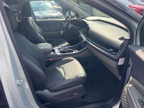 Used 2025 Kia Carnival SX image 48