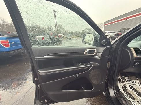 Used 2015 Jeep Grand Cherokee Limited image 9
