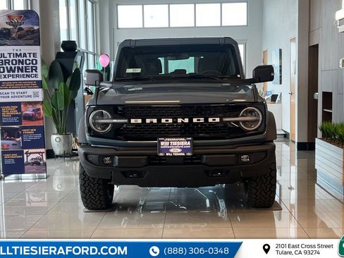 New 2025 Ford Bronco Outer Banks image 4