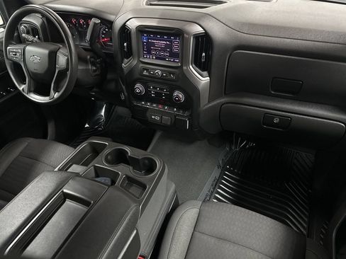 Used 2022 Chevrolet Silverado 1500 Custom Trail Boss AWD/4WD image 12
