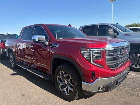 Used 2023 GMC Sierra 1500 SLT w/ SLT Premium Package AWD/4WD image 7
