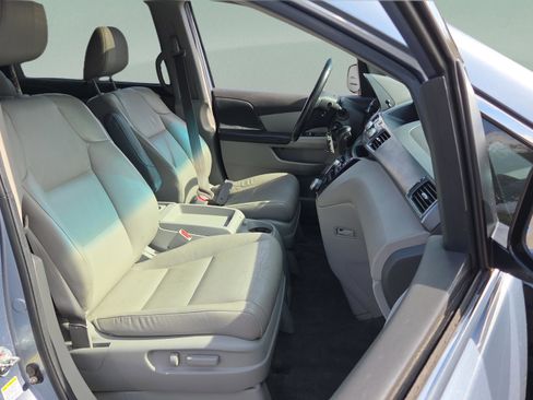 Used 2011 Honda Odyssey EX-L image 18