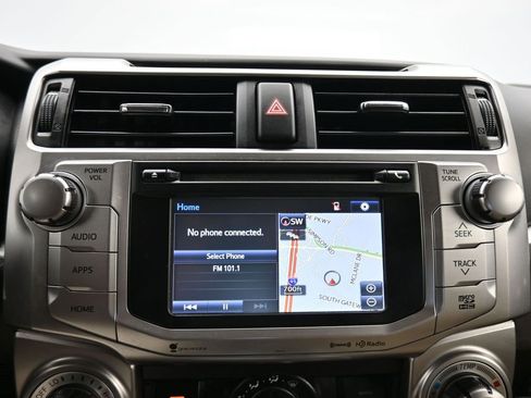 Used 2019 Toyota 4Runner SR5 image 17