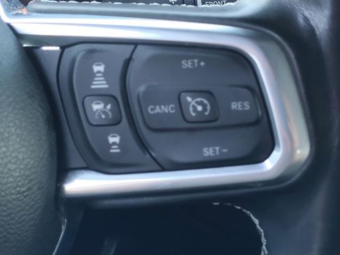 Used 2022 Jeep Gladiator Overland w/ Popular Equipment Package image 25