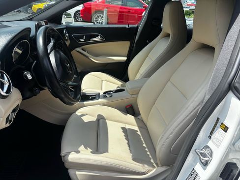 Used 2018 Mercedes-Benz CLA 250 image 10