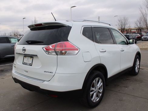 Used 2016 Nissan Rogue SV image 7