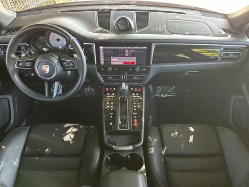 Certified 2023 Porsche Macan S AWD/4WD image 6