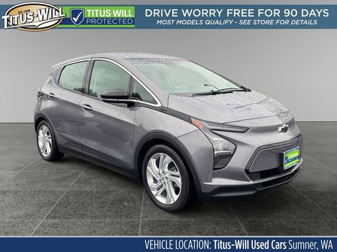Used 2023 Chevrolet Bolt LT image 1