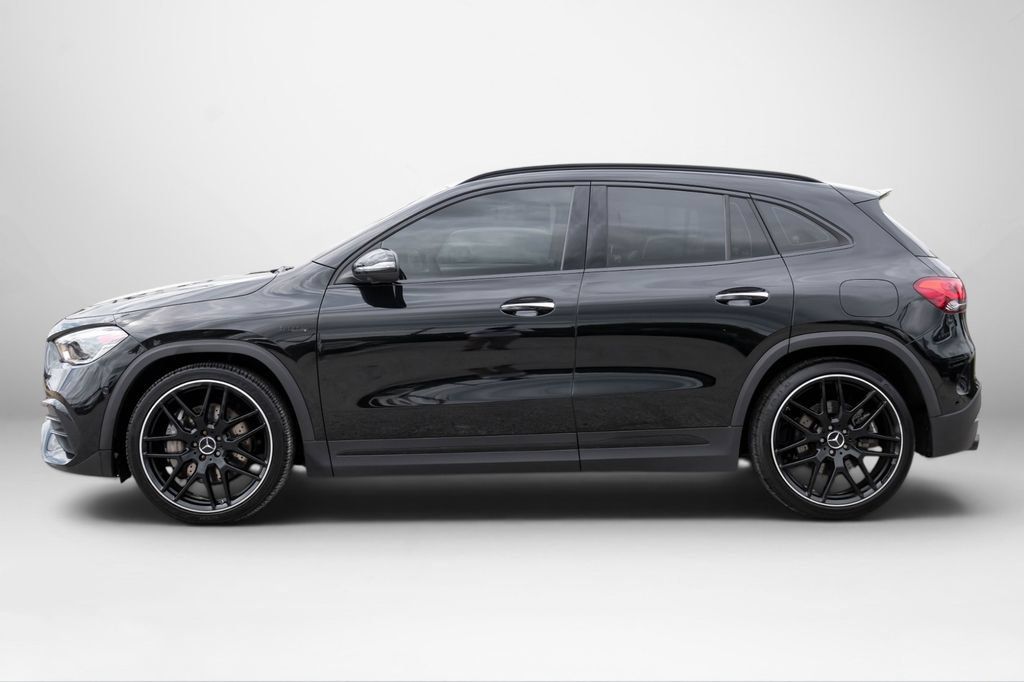 Used 2022 Mercedes-Benz GLA 45 AMG 4MATIC w/ Parking Assistance Package image 8