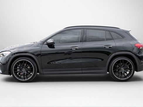 Used 2022 Mercedes-Benz GLA 45 AMG 4MATIC w/ Parking Assistance Package image 8