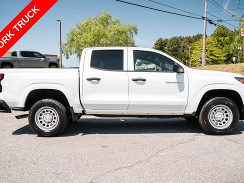 Used 2023 Chevrolet Colorado W/T RWD image 8