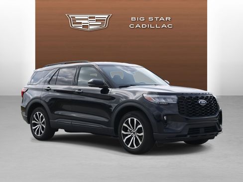Used 2025 Ford Explorer ST-Line image 7