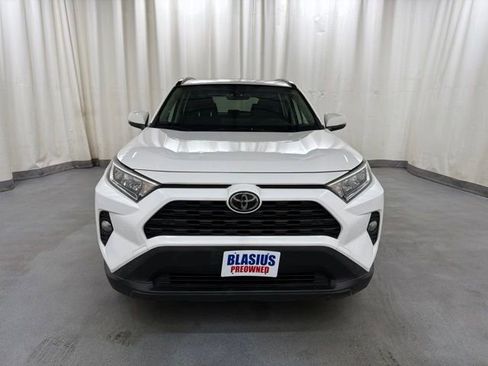 Used 2019 Toyota RAV4 XLE w/ Convenience Package AWD/4WD image 8