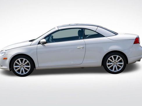 Used 2010 Volkswagen Eos Komfort FWD image 26