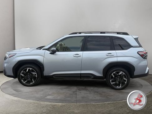 Used 2025 Subaru Forester Limited AWD/4WD image 4