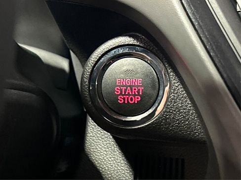 New 2025 Subaru Crosstrek 2.5i Limited w/ Crosstrek Mirror Package image 31